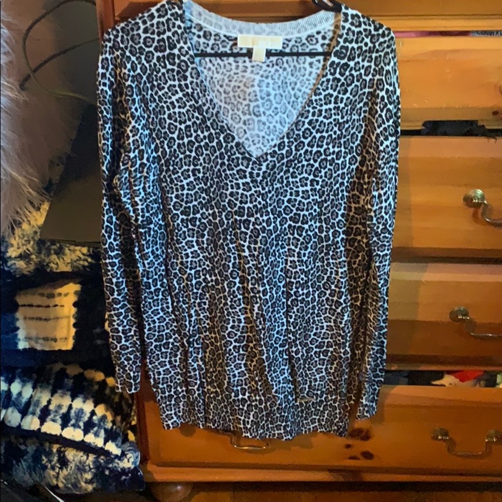 Snow leopard sweater